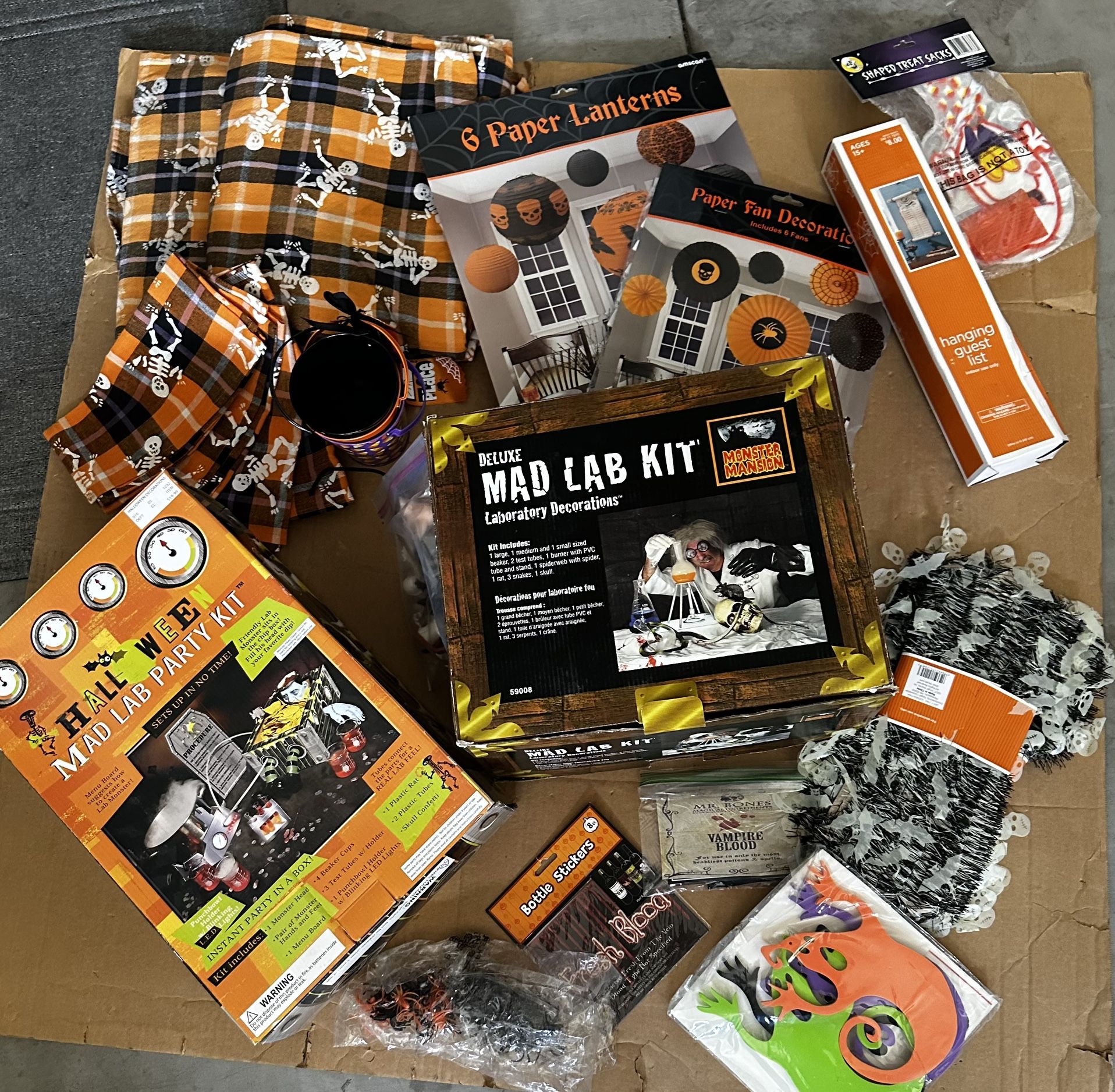 bundle halloween party 