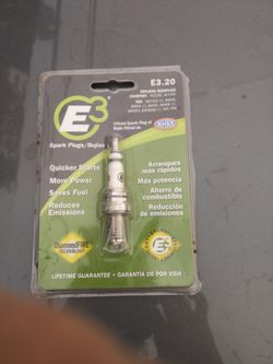 E 3. 20  Spark plug
