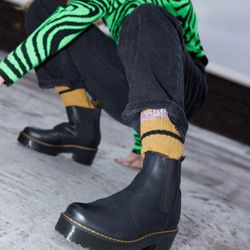 Dr. Martens Rometty Black Leather Chelsea Boot Wom Sz 6 Docs Platform Heel Ankle