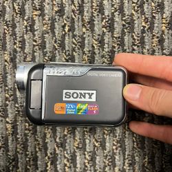 SONY Digital Camera (BRAND NEW)