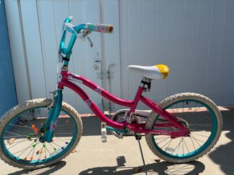 Dynacraft Girl Kids Charmer Bike , For Kids Ages 5-10, Used but good in condition
