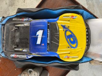 Traxasss Slash RC Car with bag and Remote