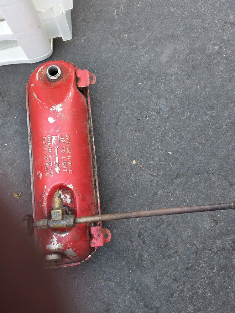 Coleman Gas Tank And Regulator