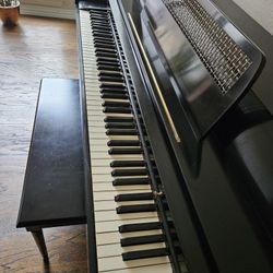 Acrosonic Spinet Piano Vintage 1960s