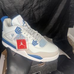 (refurbished) Jordan Retro 4 military blue