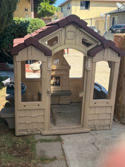 Kids Plastic Outdoor Playhouse