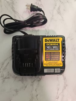 DeWalt DCB1104 12V/20V Lithium Ion Battery Charger