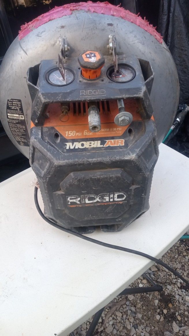 Rigid 6 Gallon Oiless Air Compressor In Fair Condition Works Great