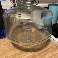 Brand new Sur La Table cake stand large