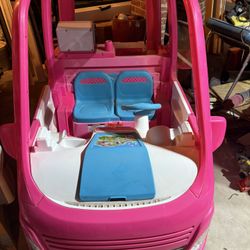 Barbie Dream Camper 12-Volt Powerwheel
