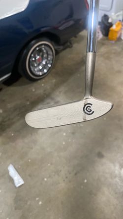 Cleveland form forged2 milled face 35 “ golf putter