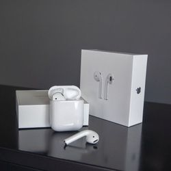 Airpods Gen 1s