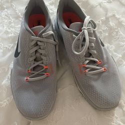 Woman’s Nike Size 8.5