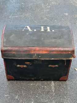 Antique Victorian Wicker Lined Steamer Trunk Monogram A.H. Dome Top Chest