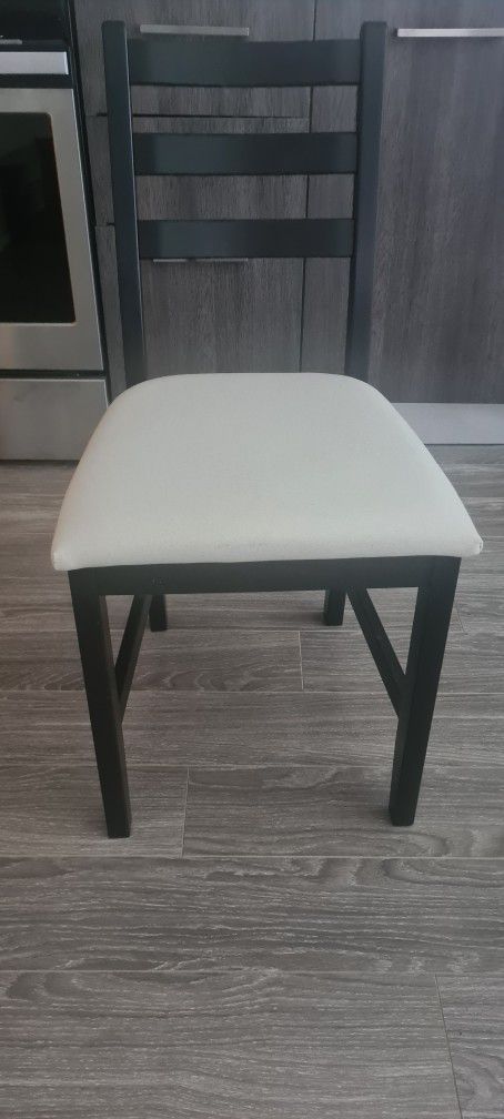 2 IKEA chairs and side Table