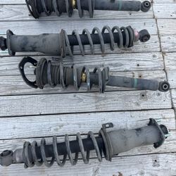 2001-2005 Lexus Is300 Oem Struts - Shocks