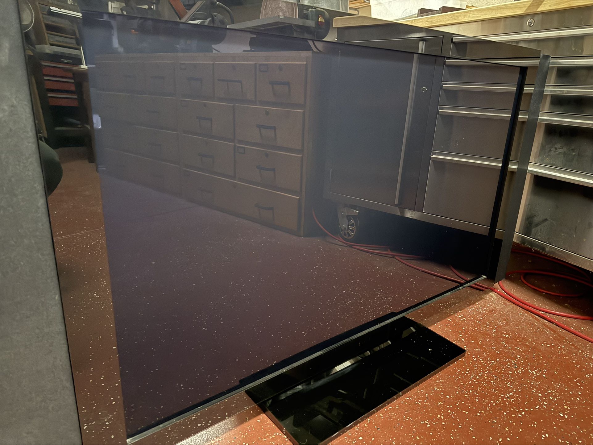 The Pioneer Elite Kuro PRO-101FD is a high-end 50-inch plasma television. It features a sleek black design and is wall mountable for easy installation
