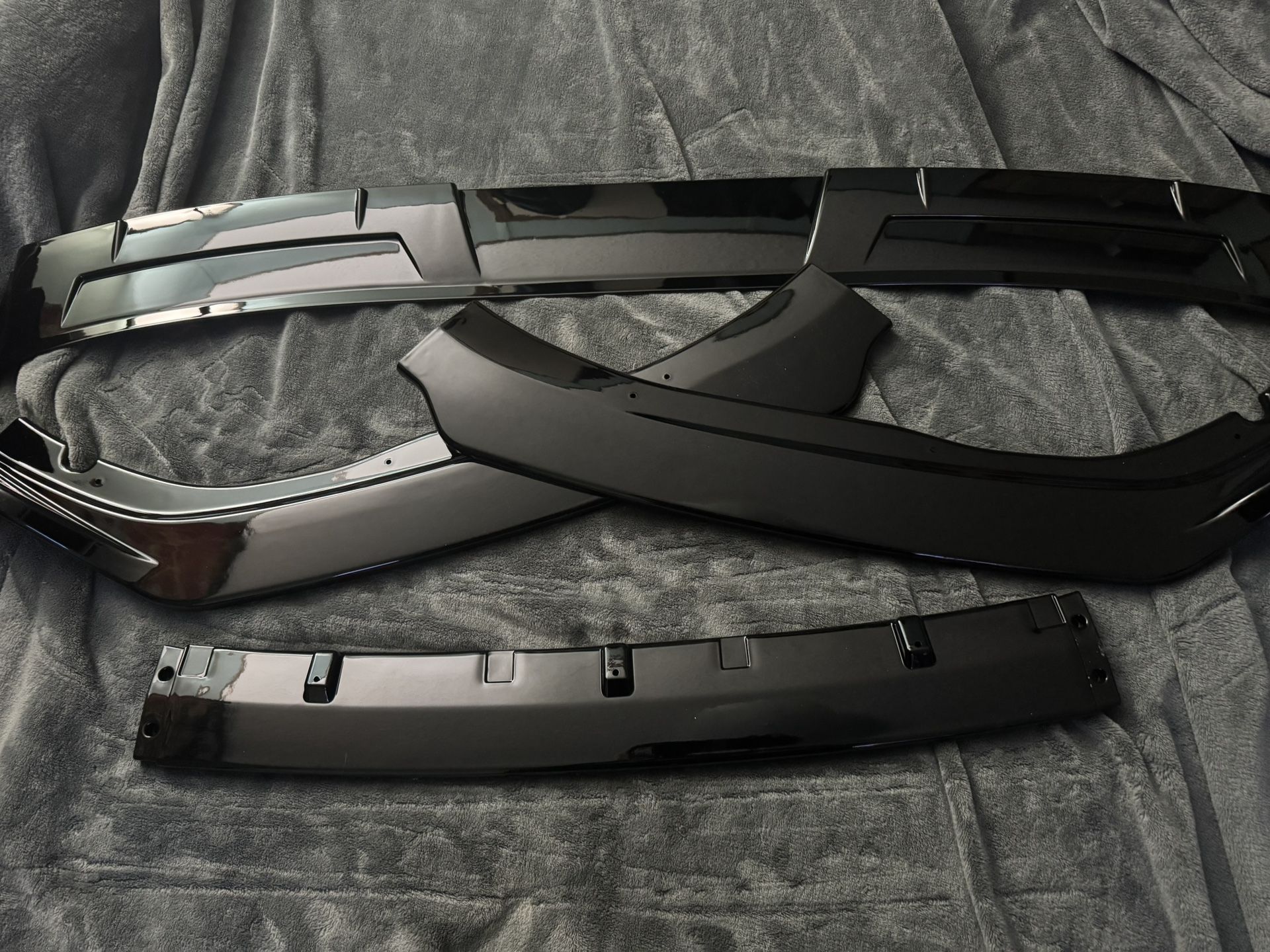 Gloss Black Front Splitter And Rear Windshield Spoiler