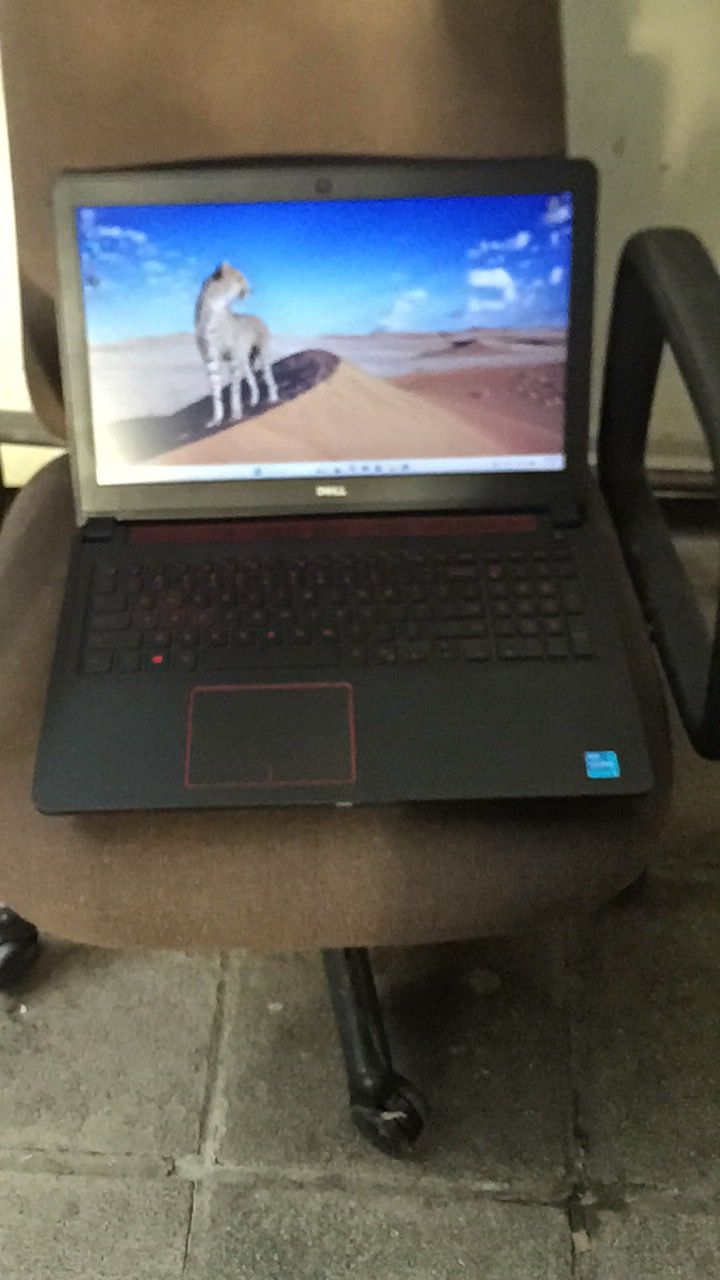 Gaming Laptop 15.6” Dell Inspiron 5577/i5 Processor 256gb SSD 8gb Ram GTX1050 Come With Charger Window 11
