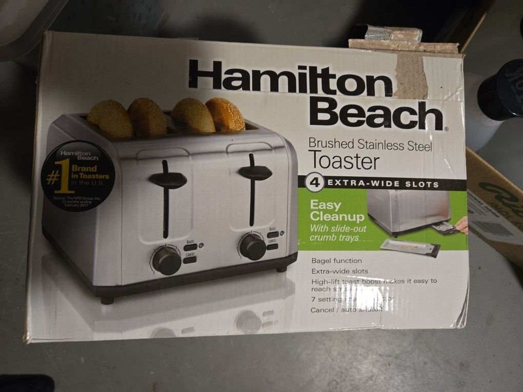Hamilton Beach 4-Slot Toaster