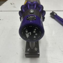 Dyson V10 Cordless Vacuum, Accessories, But No Head Unit