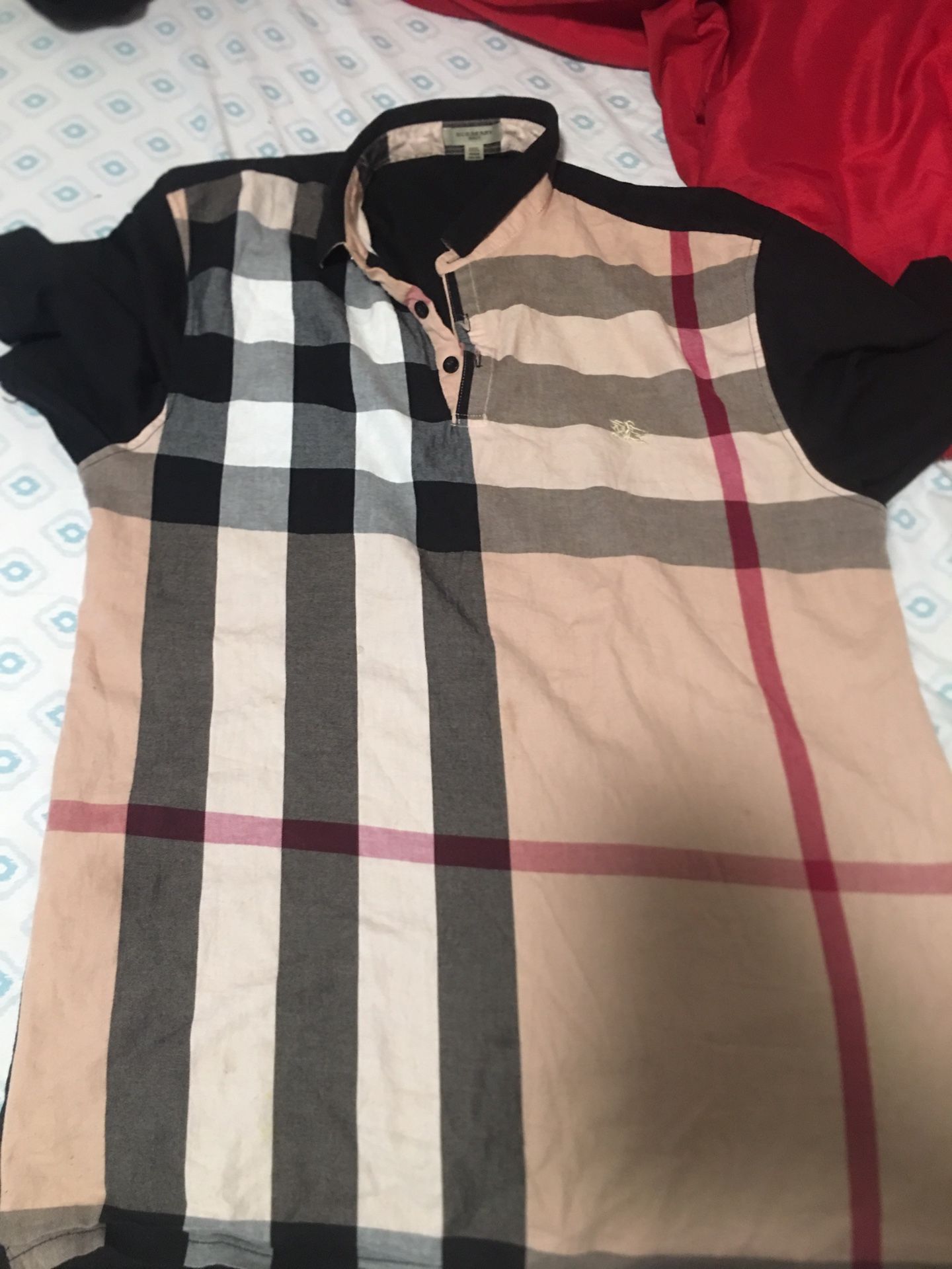 Sz MEDIUM BURBERRY SHIRT SHORT SLEEVE ‼️‼️‼️