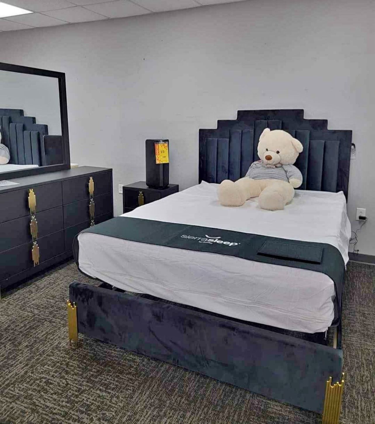 Brand New Bedroom Set With Free Mattress- Finance Available- No Credit Needed 🔥