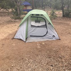 Tent and three sleeping bags combo