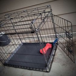Dog Kennel/Crate