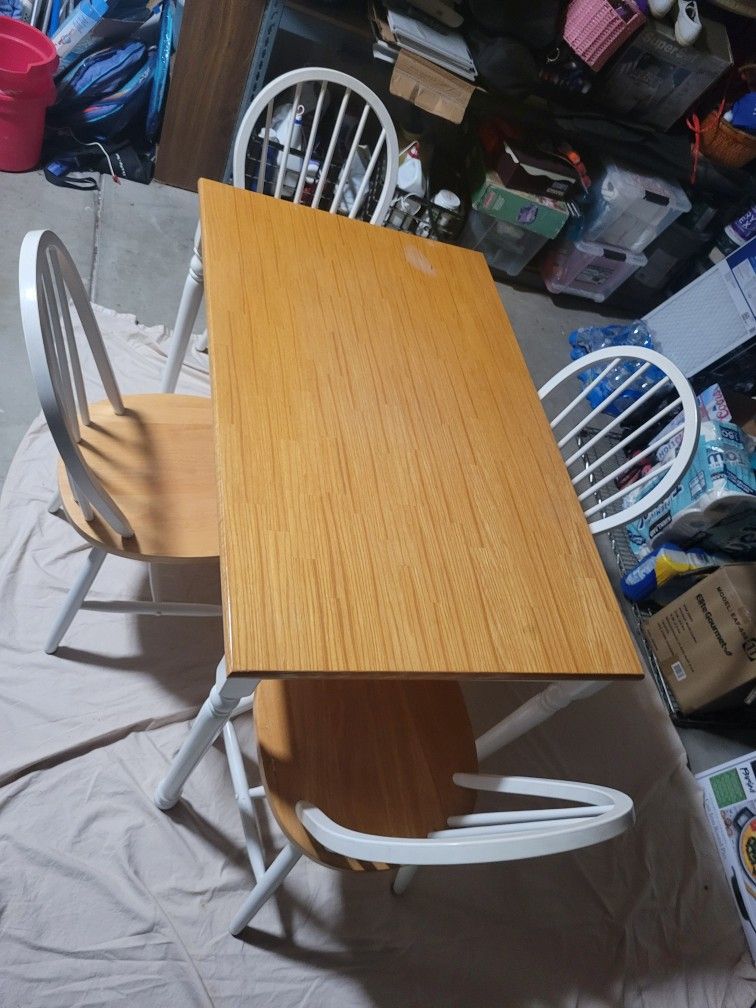 Rustic Farmhouse Dining Table w 4 Chairs