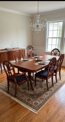 Table and 6 chairs