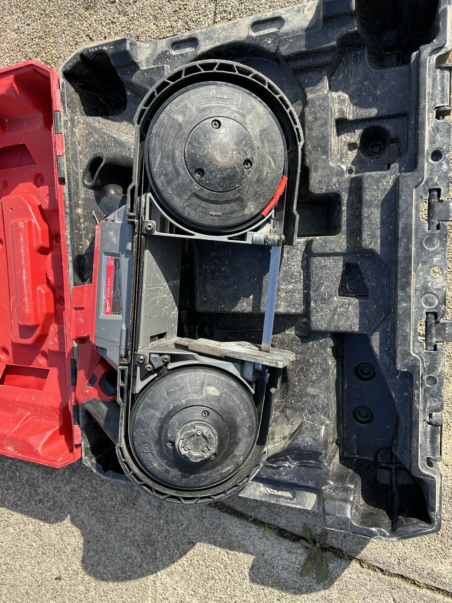 Milwaukee Bandsaw Deep Cut 