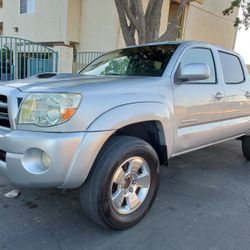 2005 Toyota Tacoma PreRunner SR5 Clean Title 