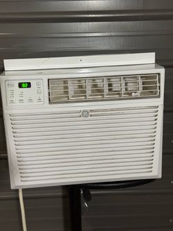 Air conditioner window unit - GE