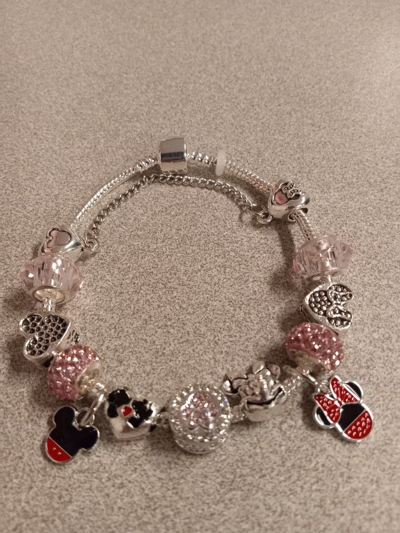 Beautiful Pink Minnie Mouse Charm Bracelet 