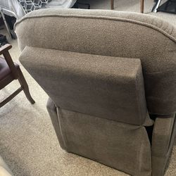 Bob’s Orthopedic Recliner With Massage,and Heat Feature 