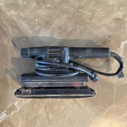 Black and Decker Finishing Sander