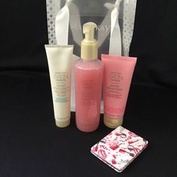 Mary Kay Satin Hands Set