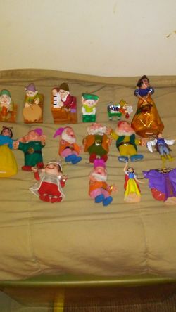 Disney Snow White and the Seven Dwarfs Christmas Ornaments.