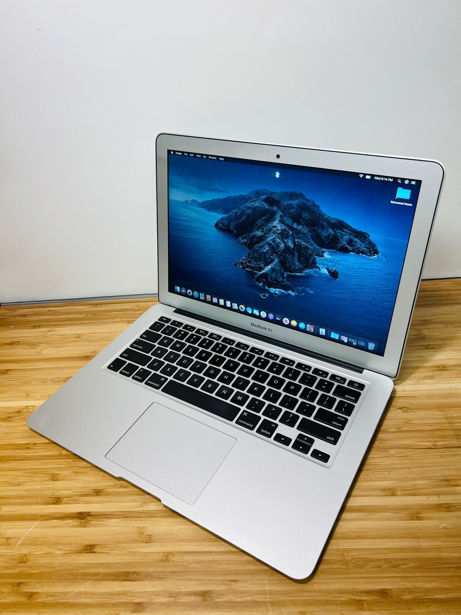 【美品】MacBook Air (13-inch, 2015) MacBook Air（13インチ,Early 2015）256GB/8GB〈MMGG2J/A〉⑥ ショップ