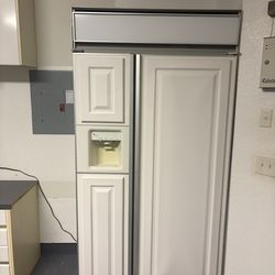 Retro refrigerator