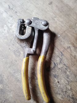 Roper Whitney sheet metal punch