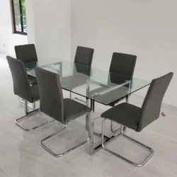 Dining Set  // Juego De Comedor 
