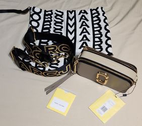 Mark Jacobs The Colorblock Snapshot