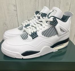 Jordan 4 “Oxidize” Size 10.5