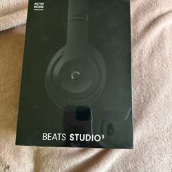 Beats Studio 3 headphones