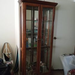 Curio Cabinet - beveled glass, light 