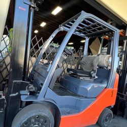 Best Last Model Toyota forklift For 9K