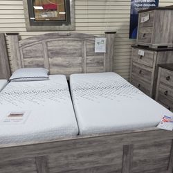 Rustic Gray Wood Bed Frame Queen or King 🚚WE DELIVER🚚