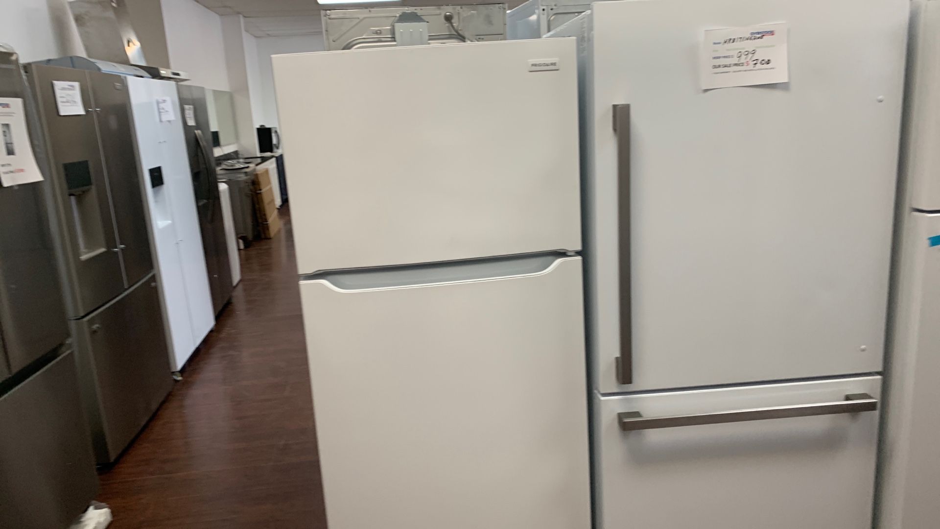 Refrigerator Frigidaire Ope Box FFTR1814WWE